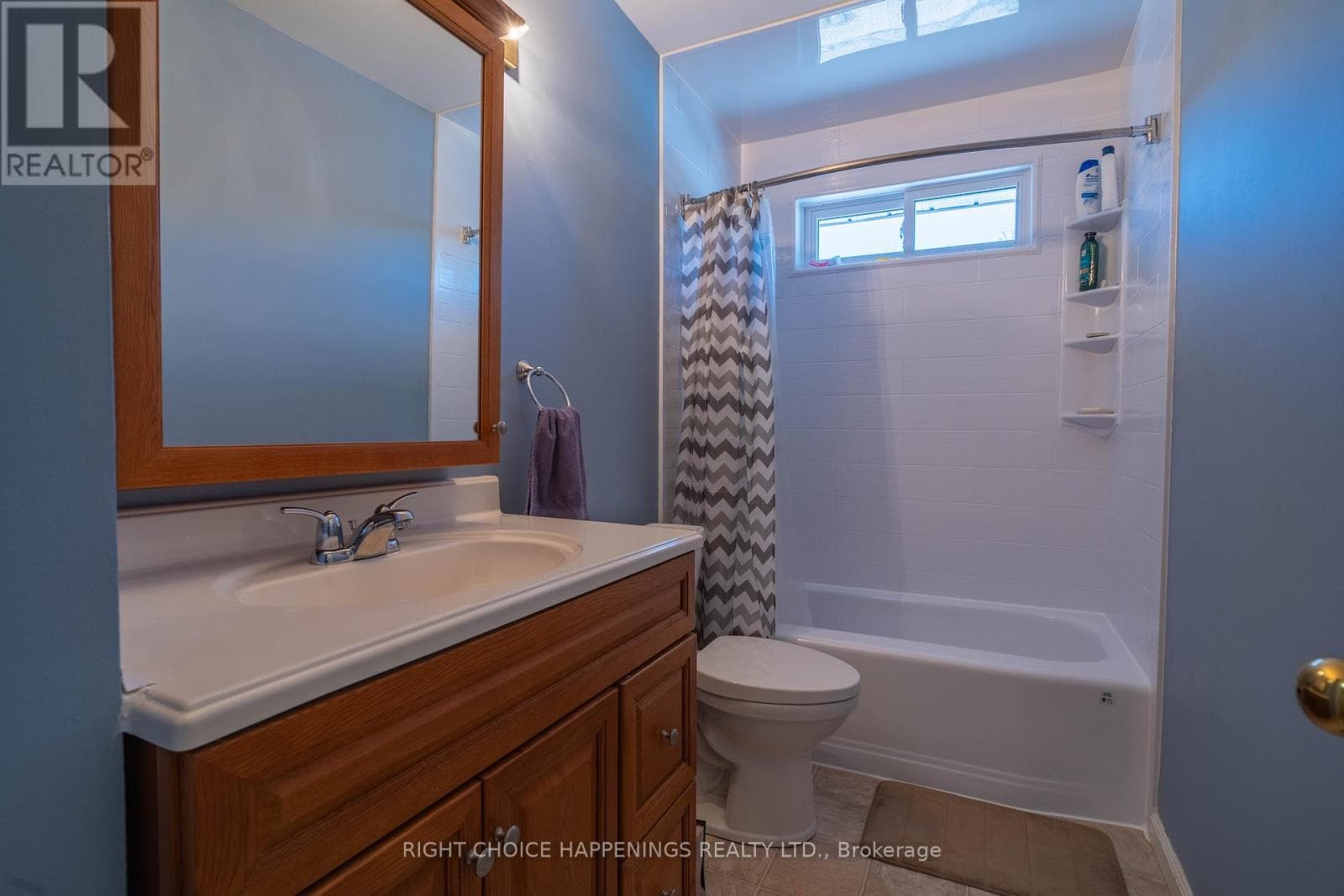 Single Family at 10 Newleaf Crescent, Welland (N. Welland), Ontario - Photo 9 - RE/MAX Garden City Realty