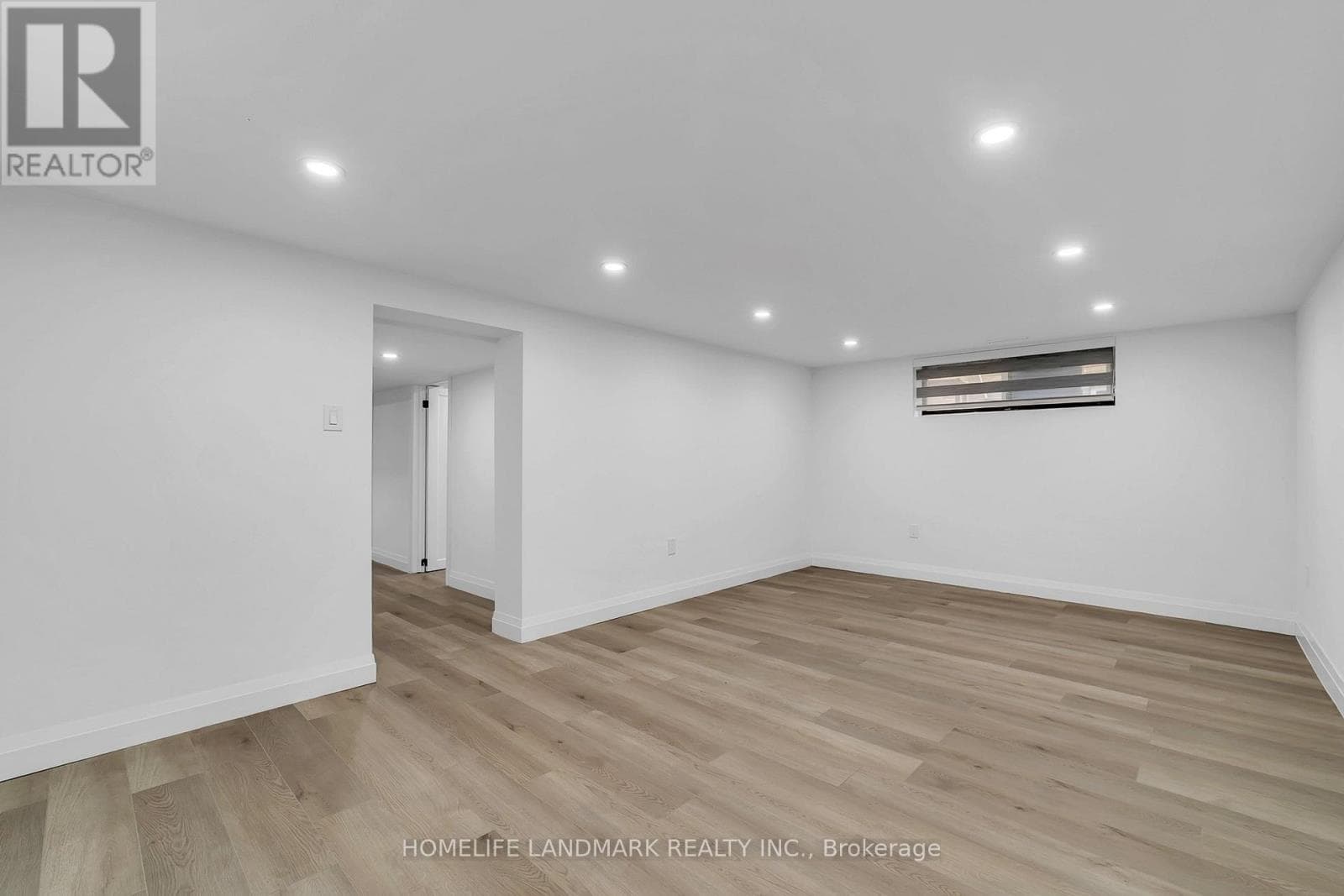 Single Family at Laurel Avenue, Toronto (Kennedy Park), Ontario - Photo 6 - RE/MAX Garden City Realty