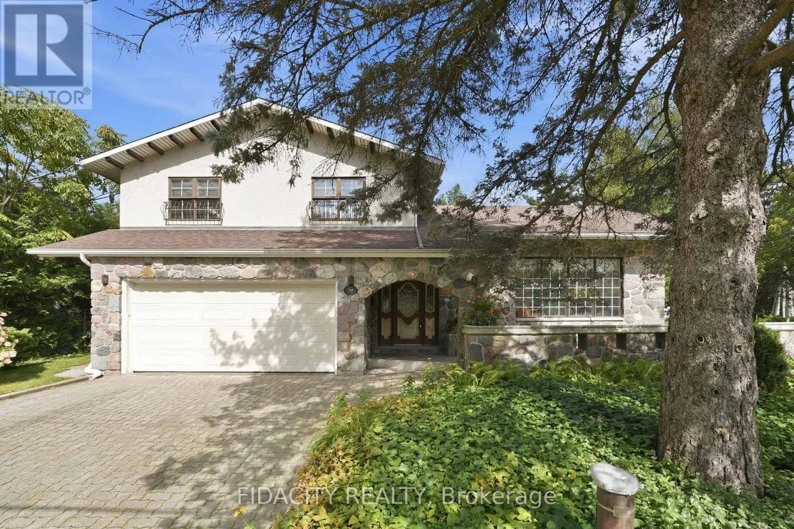 45 Cortleigh Drive