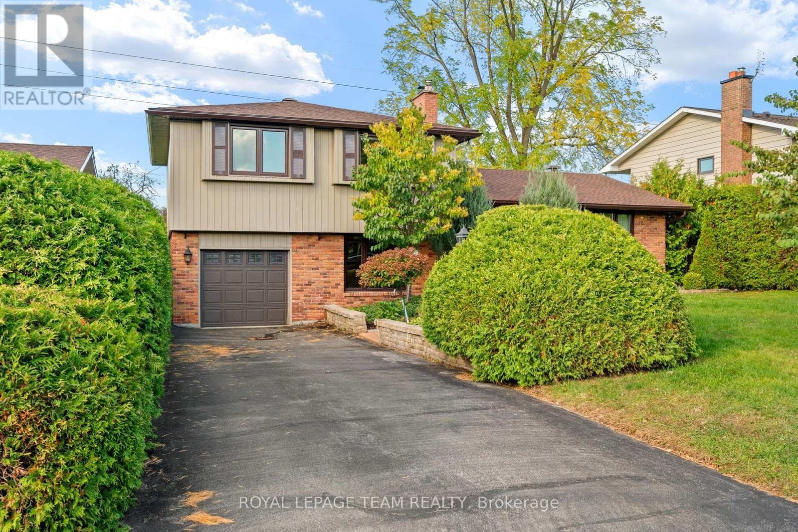 19 Parkland Crescent