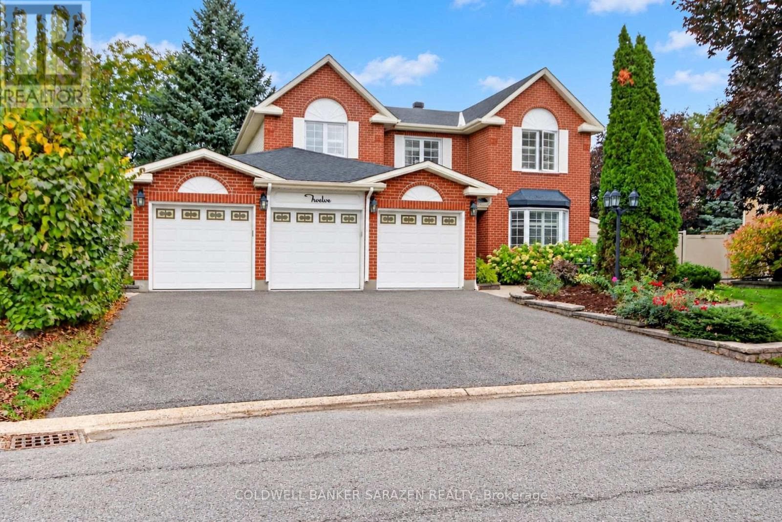 12 YARWOOD Court