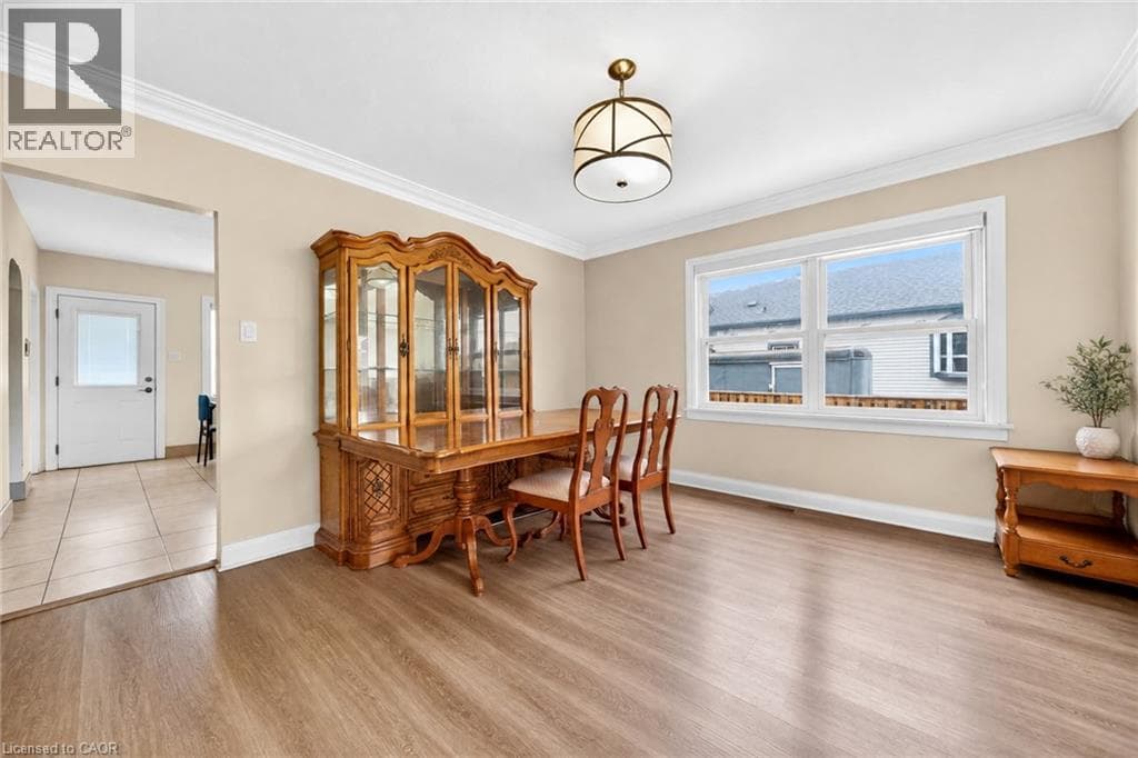 Single Family at 16 GARDEN Street, Thorold, Ontario - Photo 10 - RE/MAX Garden City Realty