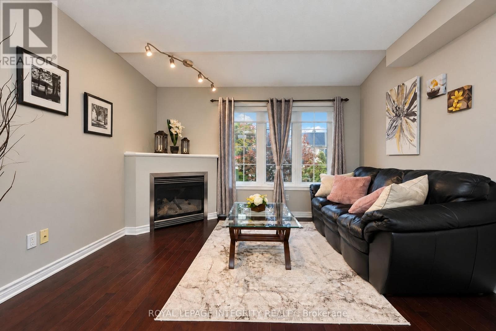 Single Family at 177 Saddlesmith Circle, Ottawa, Ontario - Photo 7 - RE/MAX Garden City Realty