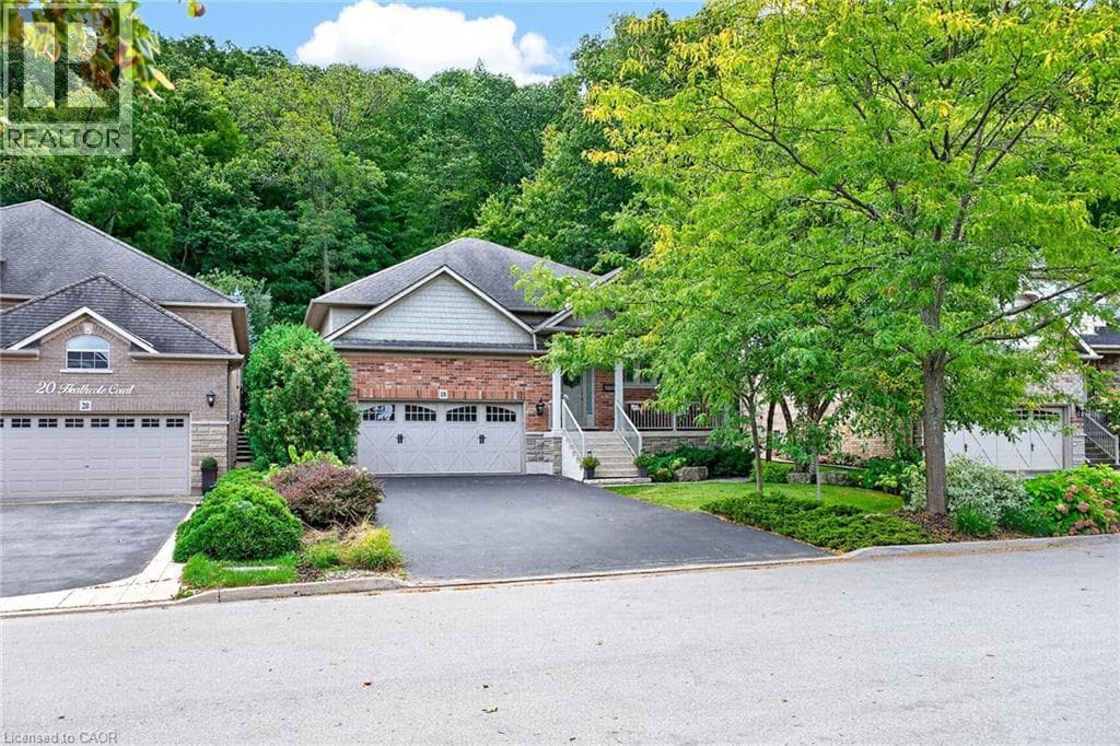Single Family at 18 HEATHCOTE Court, Grimsby, Ontario - Photo 3 - RE/MAX Garden City Realty