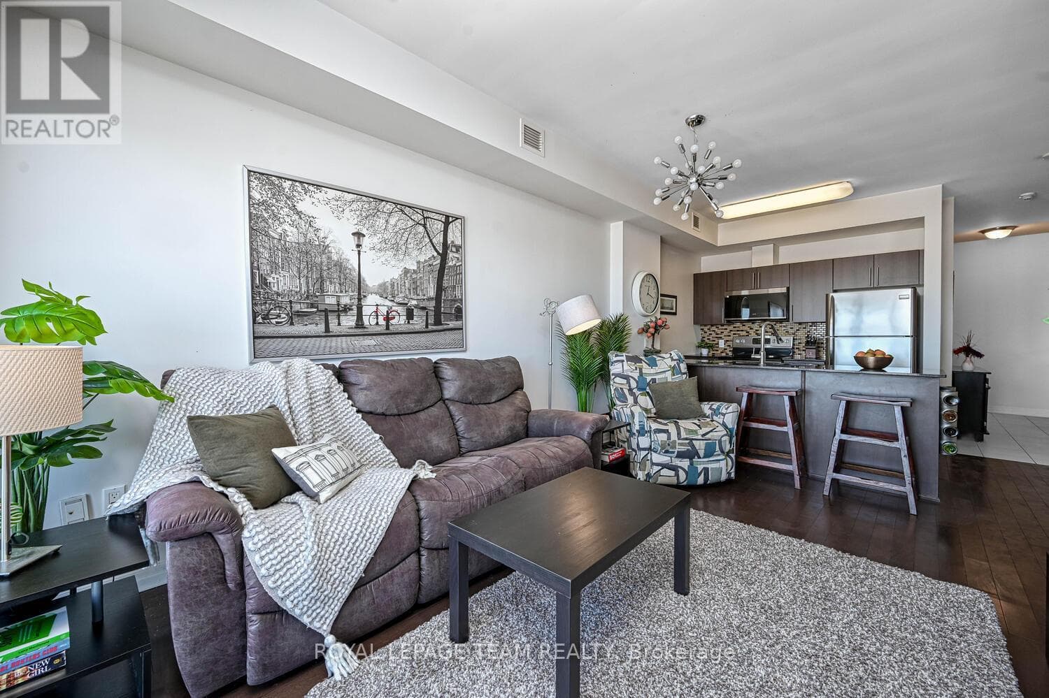 Single Family at 1906- 90 Landry Street, Ottawa, Ontario - Photo 8 - RE/MAX Garden City Realty