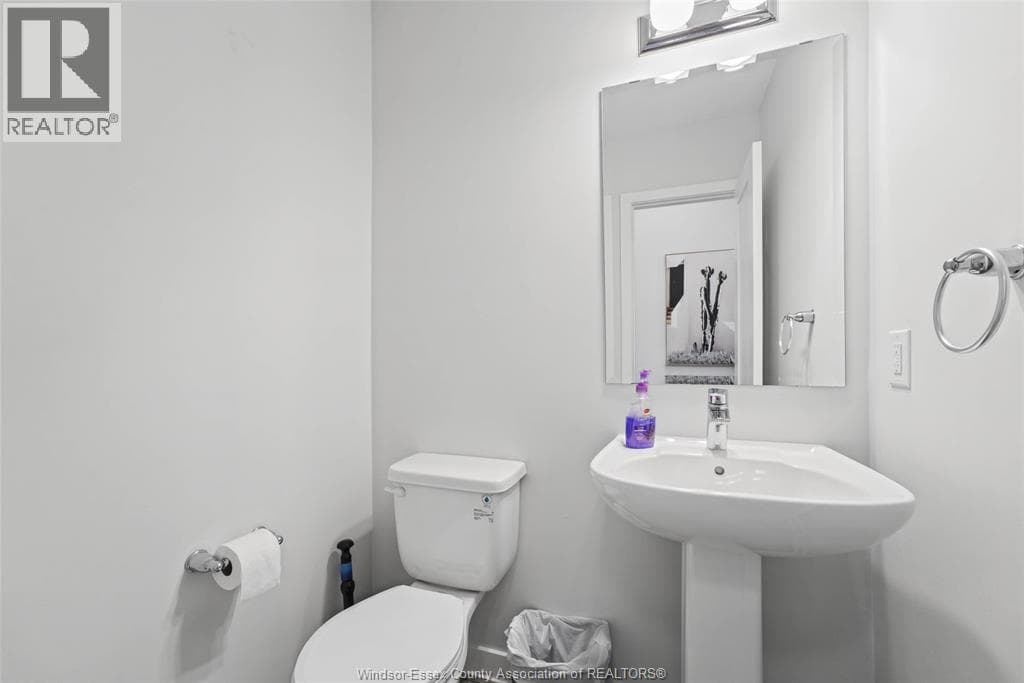 Single Family at 2107 WINSOME Terrace, Ottawa, Ontario - Photo 5 - RE/MAX Garden City Realty