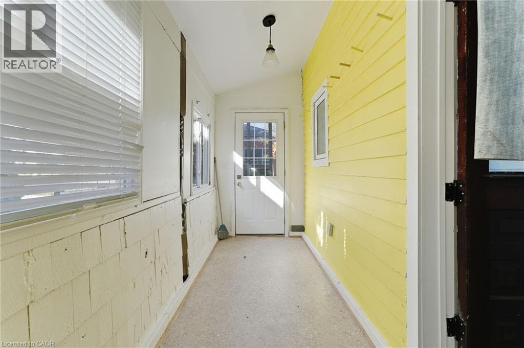 Single Family at 8 TASKER Street, St. Catharines, Ontario - Photo 6 - RE/MAX Garden City Realty