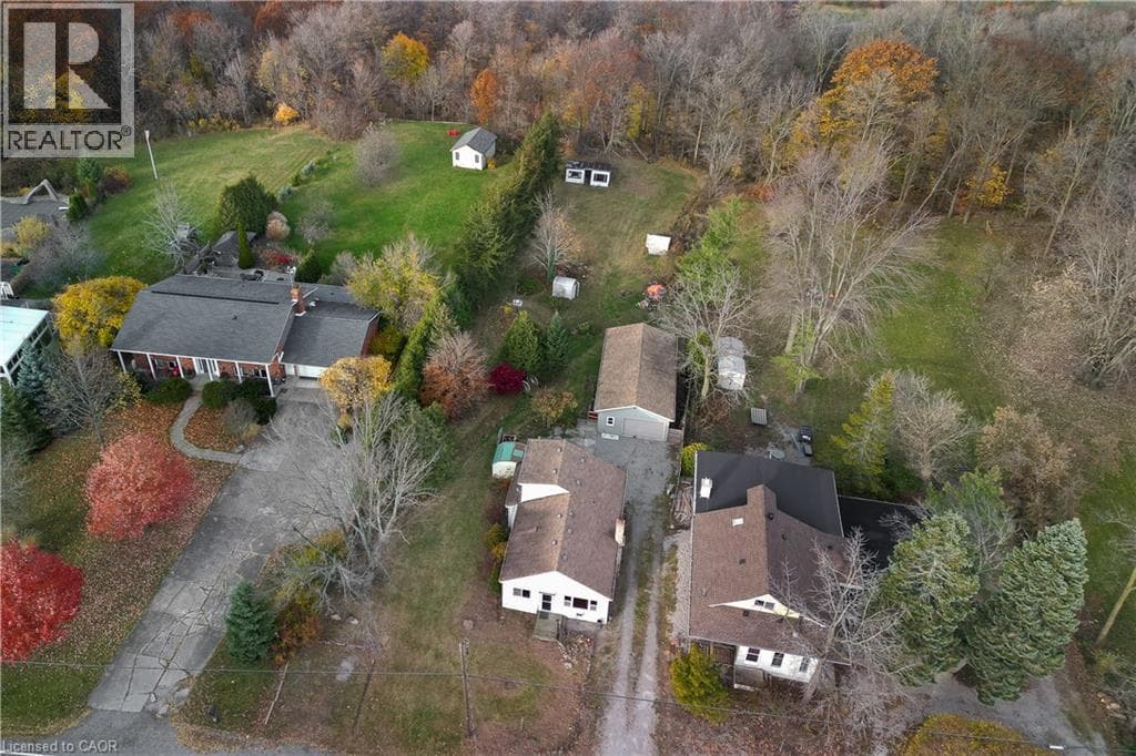 Single Family at 49 RIDGE Road, Grimsby, Ontario - Photo 2 - RE/MAX Garden City Realty