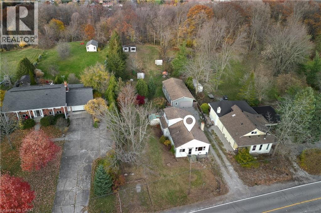 Single Family at 49 RIDGE Road, Grimsby, Ontario - Photo 3 - RE/MAX Garden City Realty