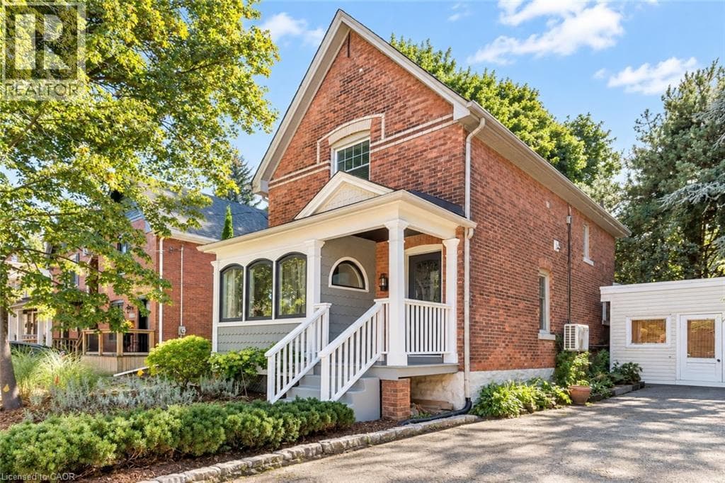 Single Family at 17 GERRARD Street, St. Catharines, Ontario - Photo 2 - RE/MAX Garden City Realty
