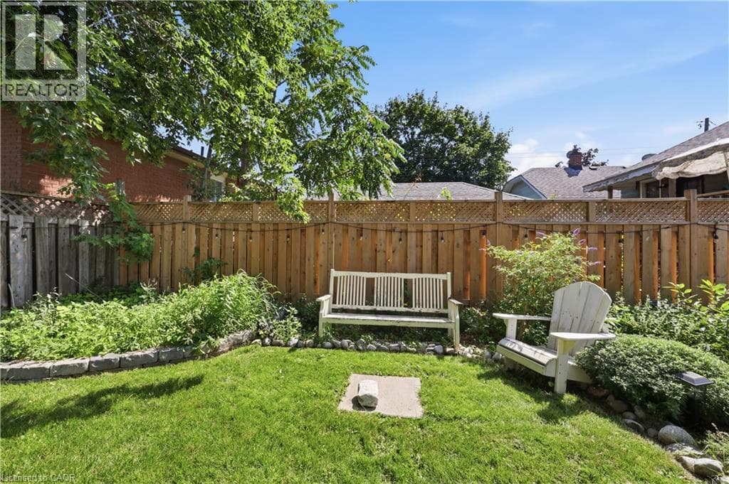 Single Family at 218 LAKE Street, St. Catharines, Ontario - Photo 10 - RE/MAX Garden City Realty