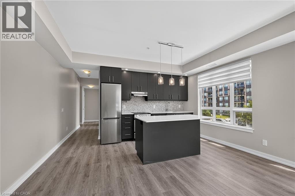 Single Family at 206- 40 ESPLANADE Lane, Grimsby, Ontario - Photo 10 - RE/MAX Garden City Realty