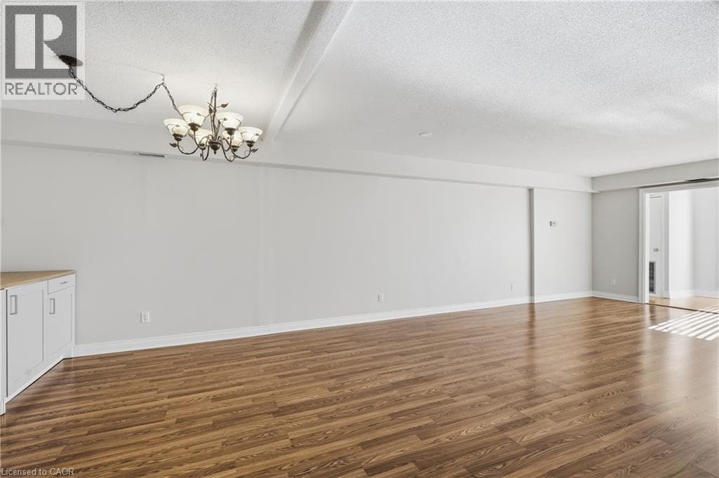 Single Family at B3- 7 GALE Crescent, St. Catharines, Ontario - Photo 5 - RE/MAX Garden City Realty