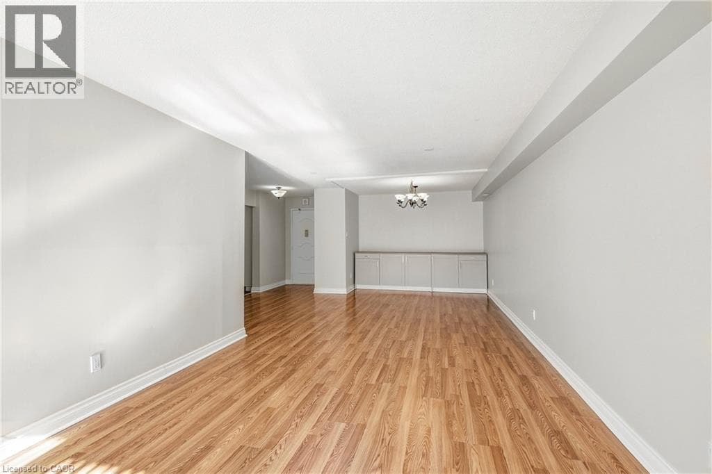 Single Family at B3- 7 GALE Crescent, St. Catharines, Ontario - Photo 8 - RE/MAX Garden City Realty