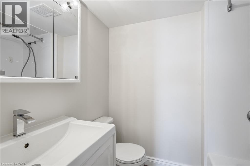 Single Family at B3- 7 GALE Crescent, St. Catharines, Ontario - Photo 10 - RE/MAX Garden City Realty
