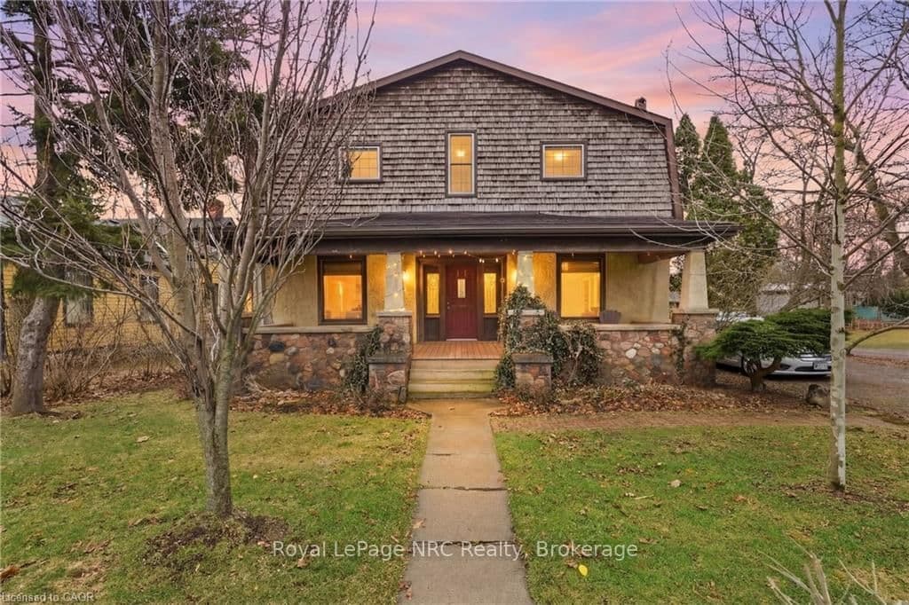 Detached at 211 Canborough Street, West Lincoln, ON - Photo 1 - RE/MAX Garden City Realty