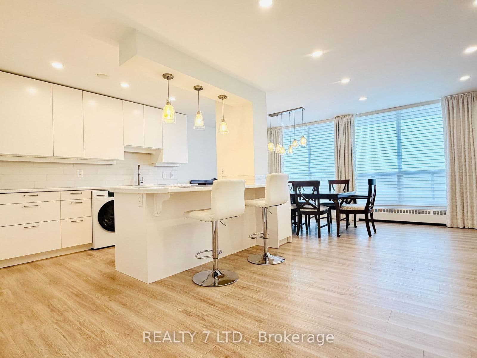 Condo Apartment at 1107- 15 Towering Heights Boulevard, St. Catharines, ON - Photo 1 - RE/MAX Garden City Realty