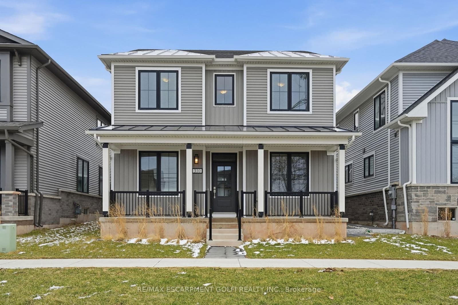 Detached at 310 Main Street, Grimsby, ON - Photo 1 - RE/MAX Garden City Realty