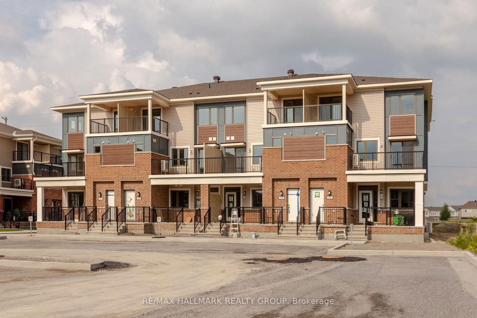 Condo Townhouse at 292 Zenith Private, Ottawa, ON - Photo 1 - RE/MAX Garden City Realty