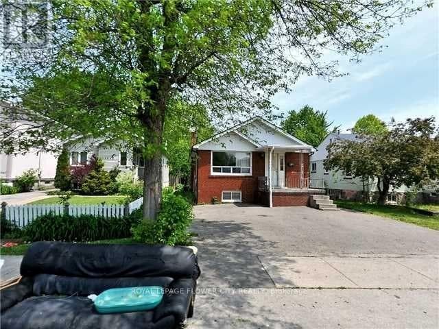 1041 Cawthra Road