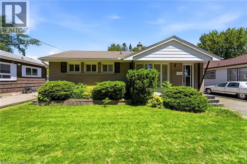 Single Family at 6447 BURDETTE Drive, Niagara Falls, Ontario - Photo 1 - RE/MAX Garden City Realty