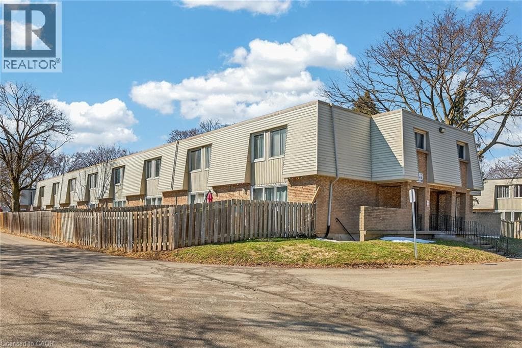 182- 17 OLD PINE Trail