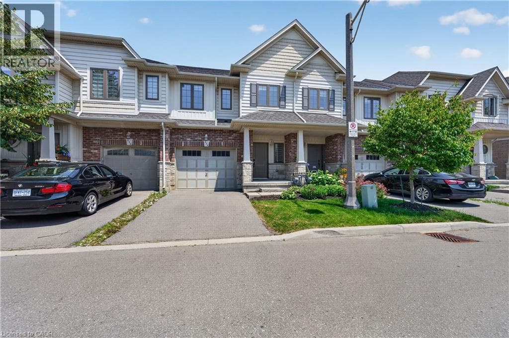 114 DUNROBIN Lane