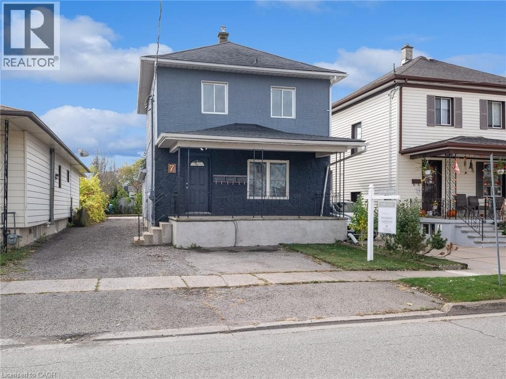 Single Family at UPPER- 7 MAITLAND Street, Thorold, Ontario - Photo 1 - RE/MAX Garden City Realty