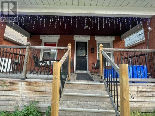 24 Webber Avenue