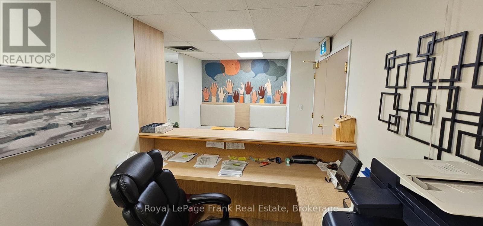 Office at 207- 200 Bond Street, Oshawa (McLaughlin), Ontario - Photo 1 - RE/MAX Garden City Realty