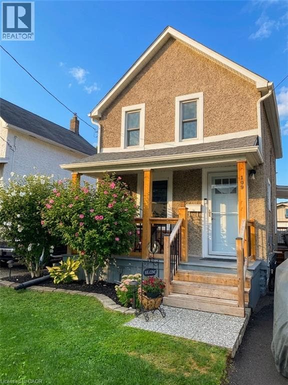 Single Family at 109 WILTON Avenue, Welland, Ontario - Photo 1 - RE/MAX Garden City Realty