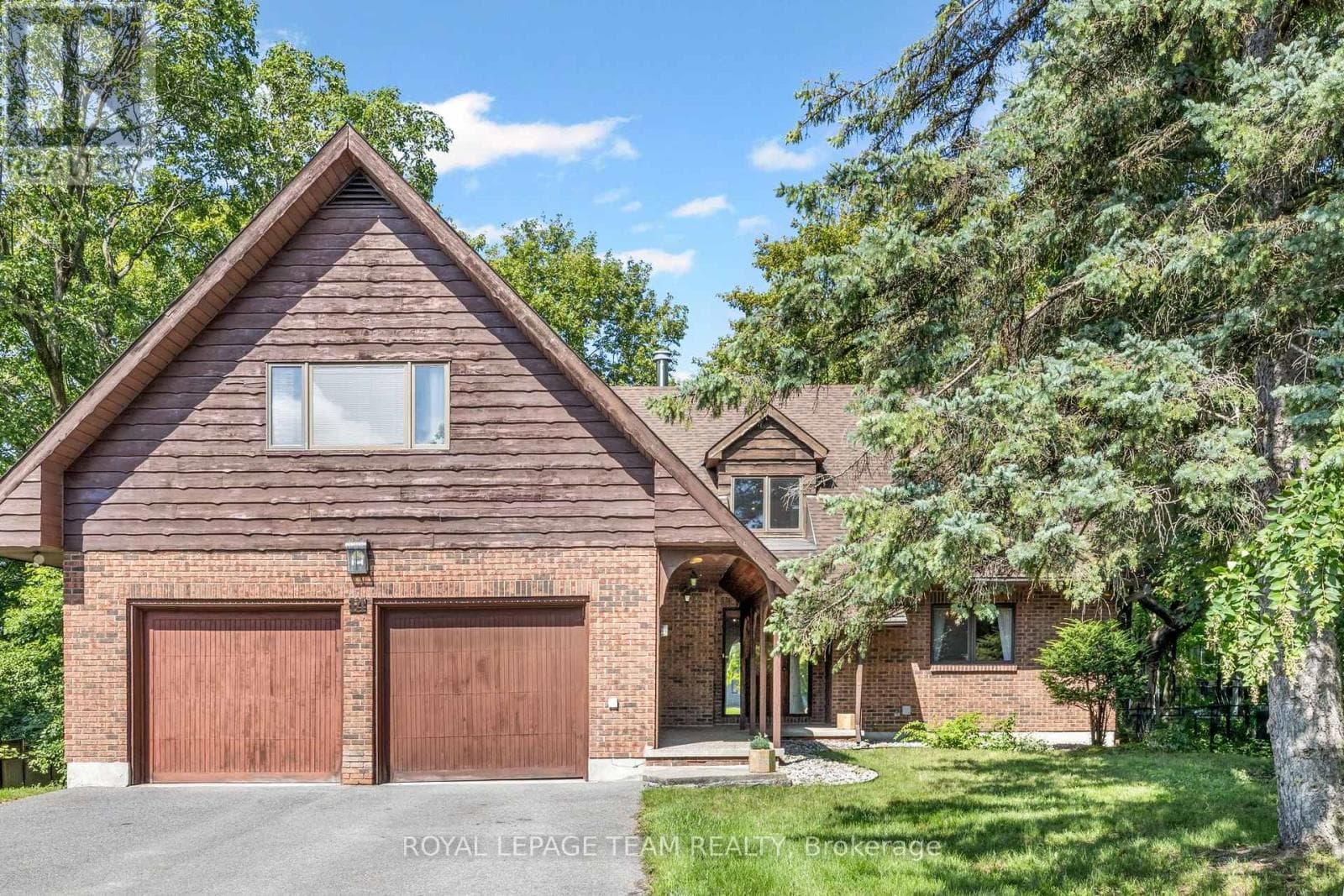 Single Family at 14 Taunton Place, Ottawa, Ontario - Photo 1 - RE/MAX Garden City Realty