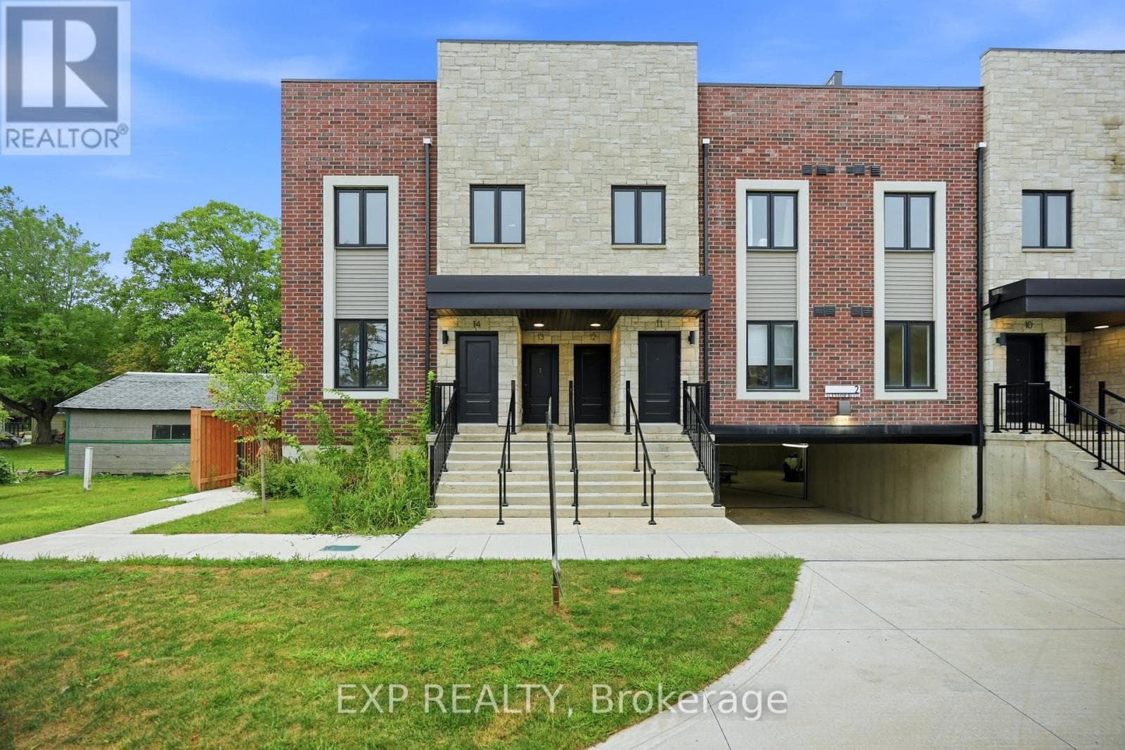 12- 2 Slessor Boulevard