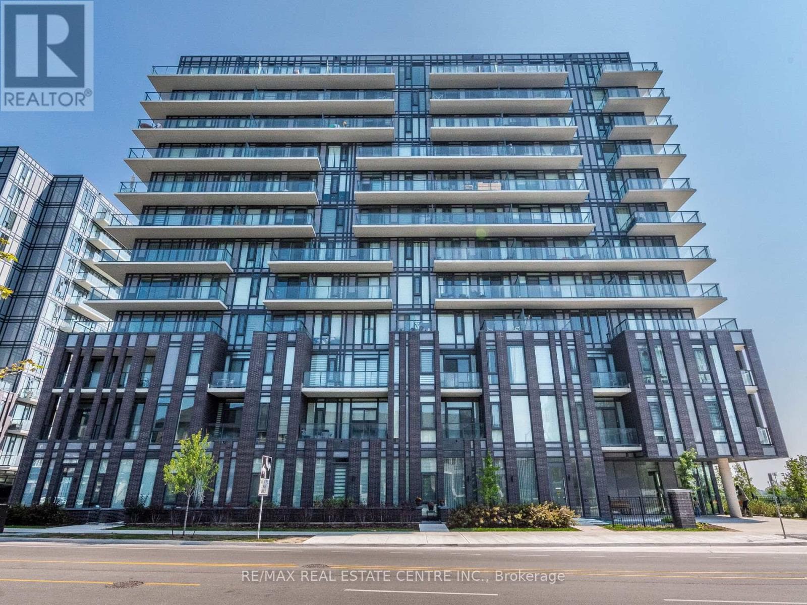 211- 215 VETERANS Drive