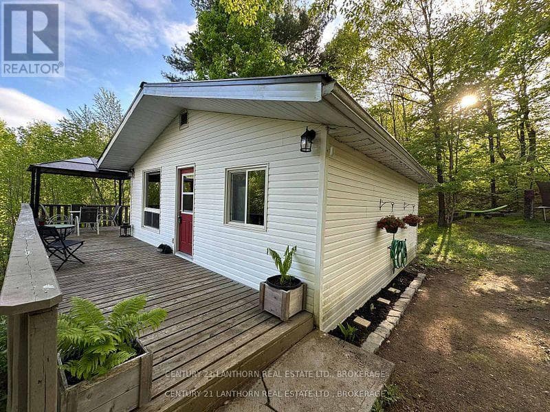 1024 Harrington Lane