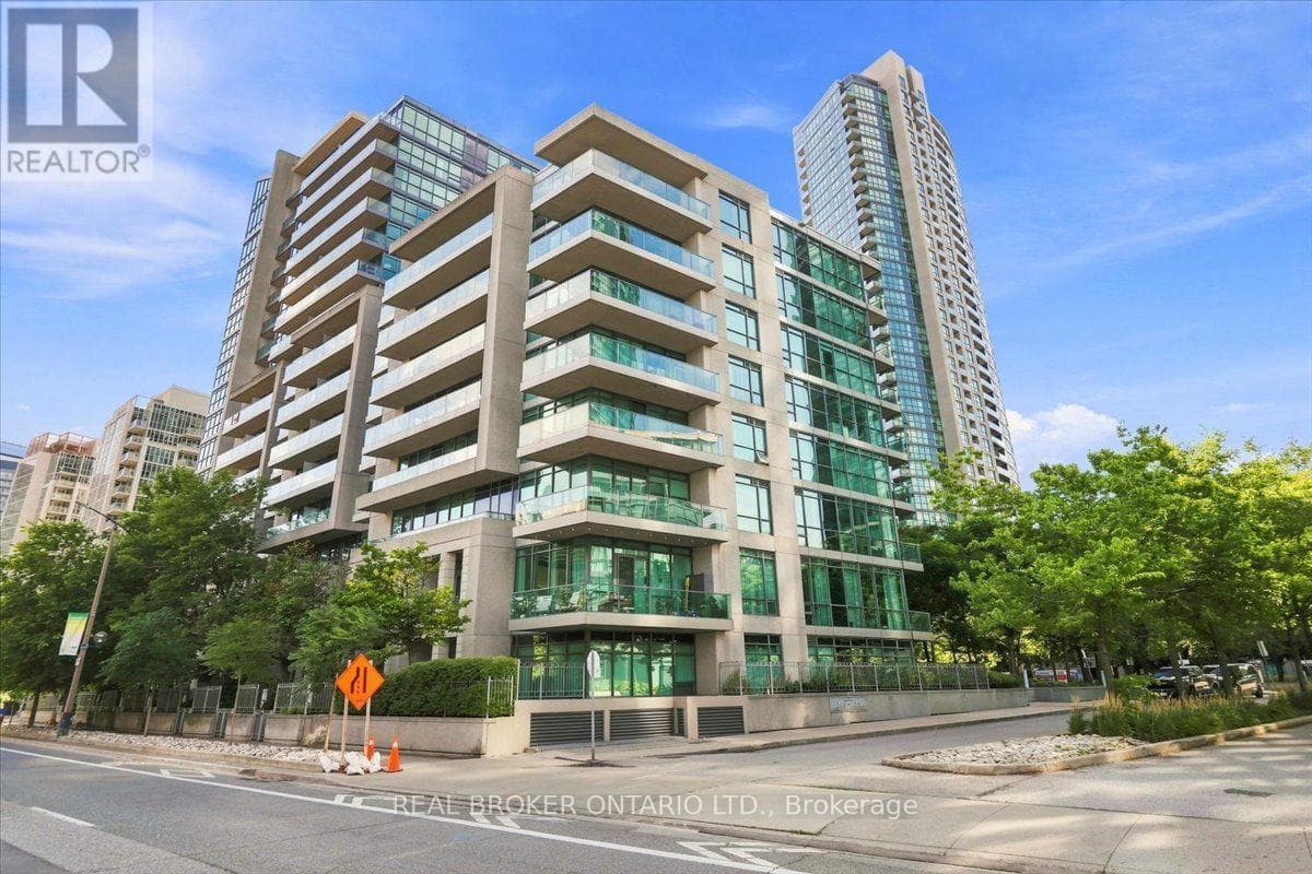 1468- 209 Fort York Boulevard
