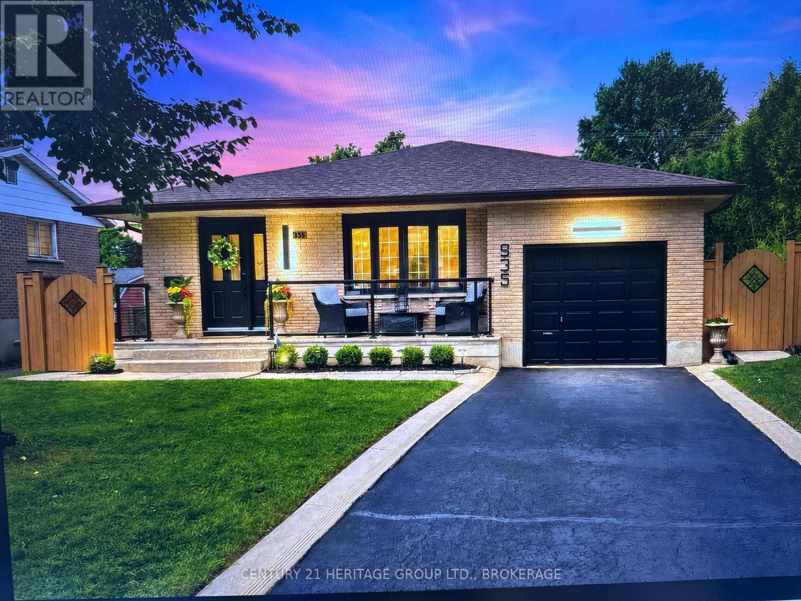 935 Pembridge Crescent