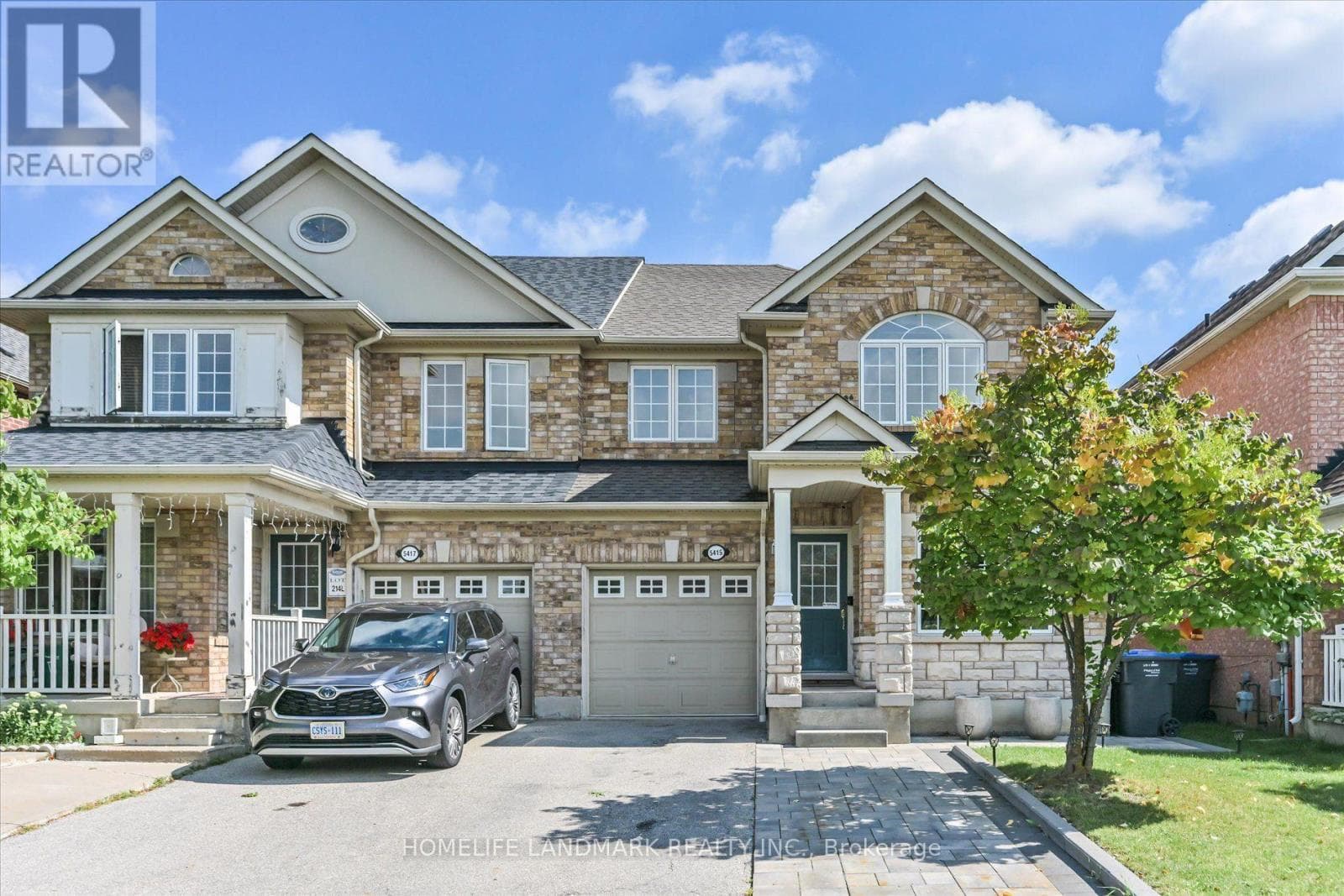 5415 Rochelle Way