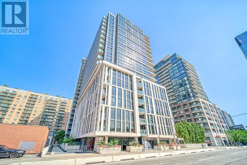 1107- 400 Adelaide Street