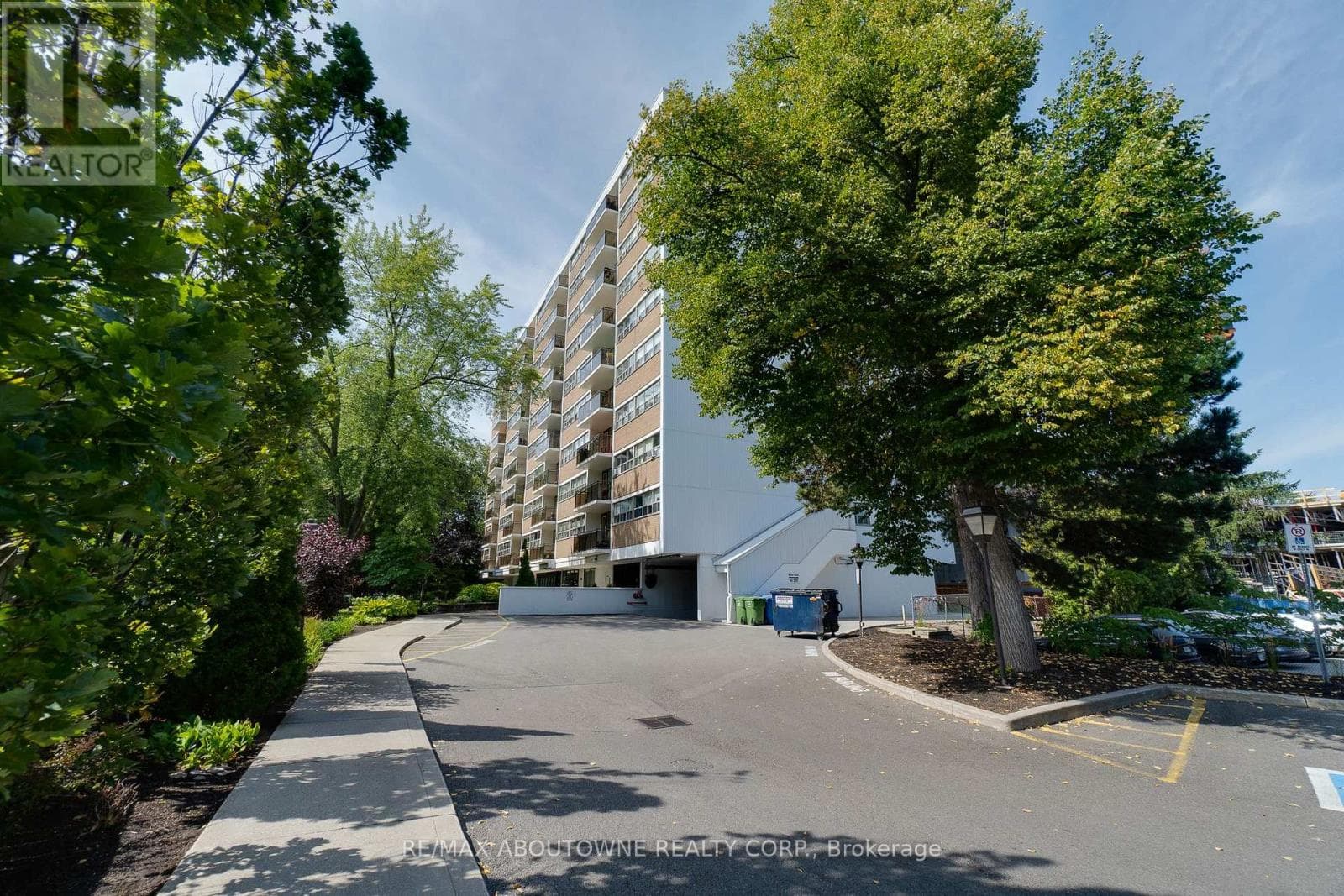 507- 212 Kerr Street