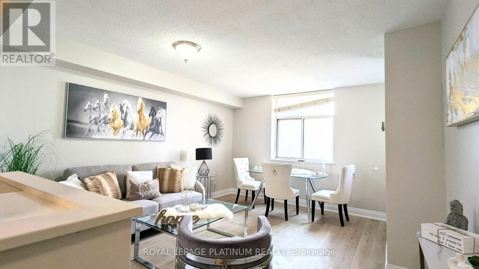 704- 3559 Eglinton Avenue