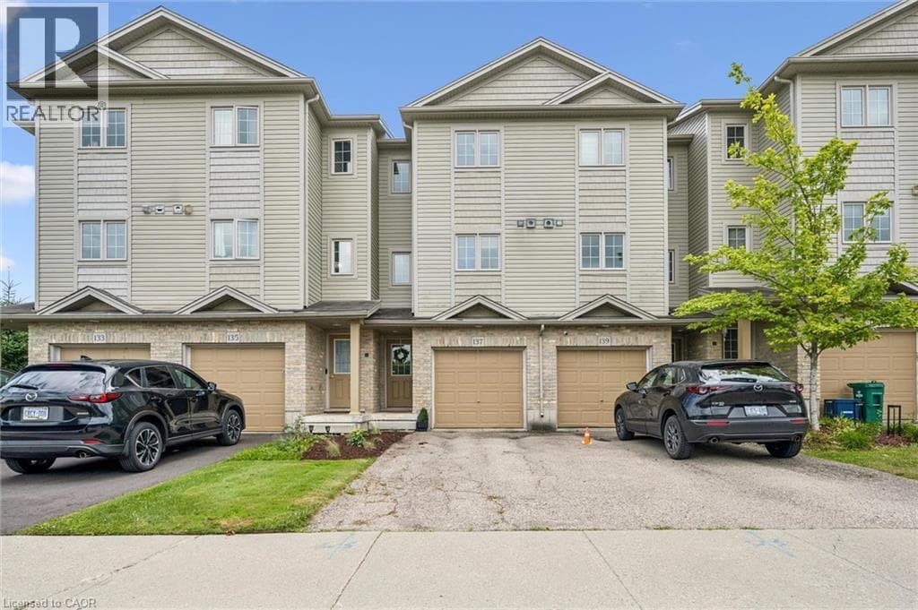 137 HIGHLAND Crescent