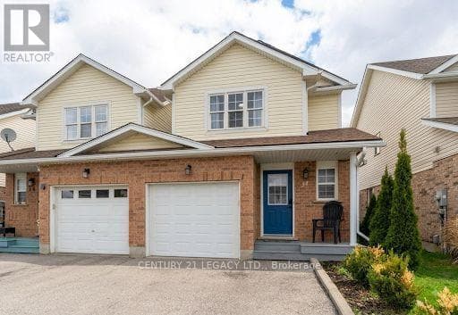 34 Mountain Laurel Crescent