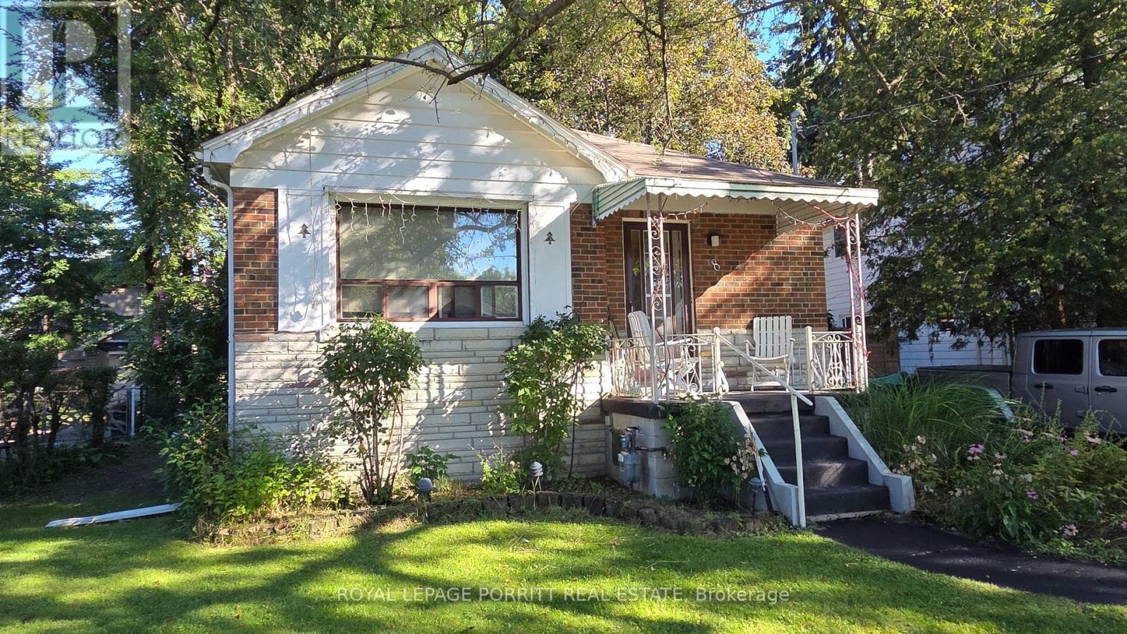 Single Family at Lower- 8 Meaford Avenue, Toronto (Long Branch), Ontario - Photo 1 - RE/MAX Garden City Realty