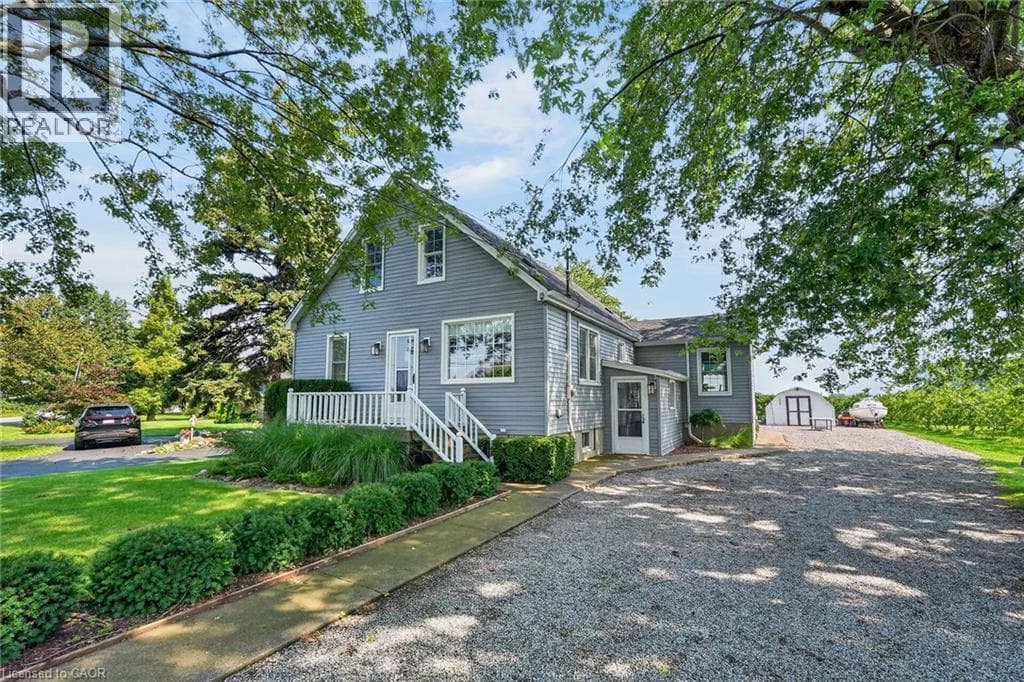 Single Family at 423 READ Road, Niagara-on-the-Lake, Ontario - Photo 1 - RE/MAX Garden City Realty