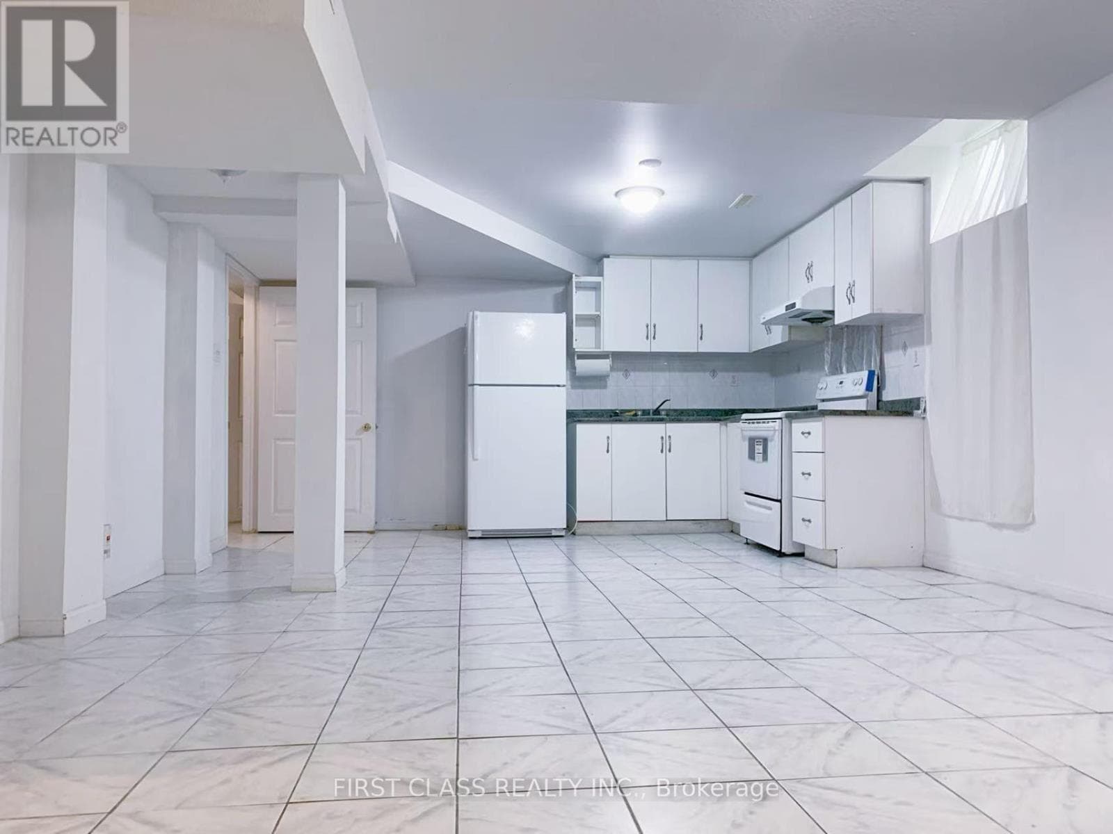 Single Family at 3 Pettigrew Court, Markham (Milliken Mills East), Ontario - Photo 1 - RE/MAX Garden City Realty
