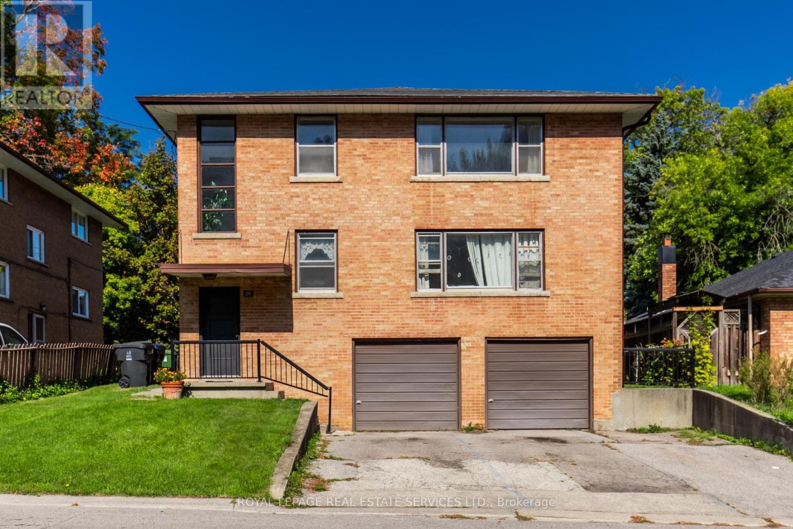 Single Family at 20 Park Boulevard, Toronto (Long Branch), Ontario - Photo 1 - RE/MAX Garden City Realty