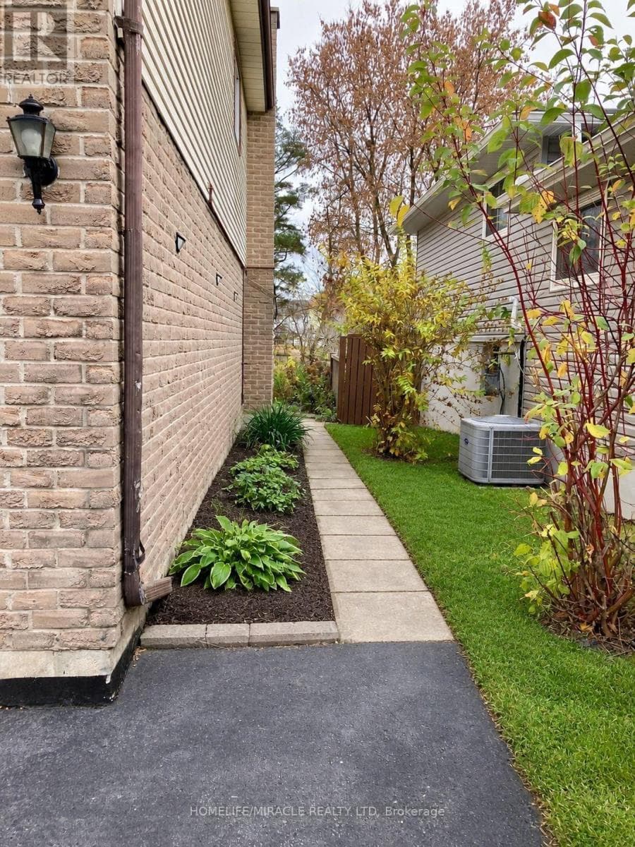 Single Family at 91 Limerick Street, Oshawa (Vanier), Ontario - Photo 1 - RE/MAX Garden City Realty