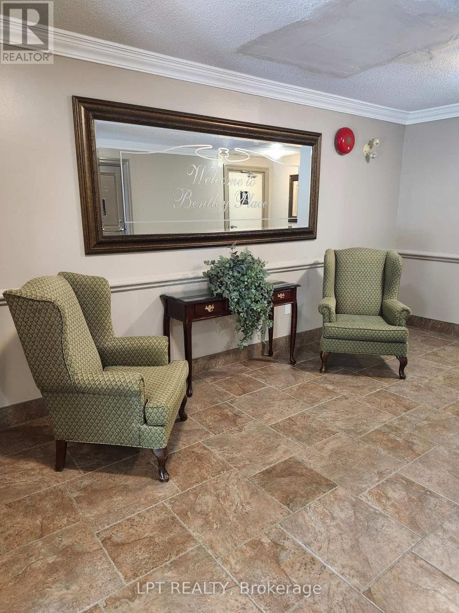 Single Family at 204- 1265 Bentley Drive, London East (East D), Ontario - Photo 1 - RE/MAX Garden City Realty