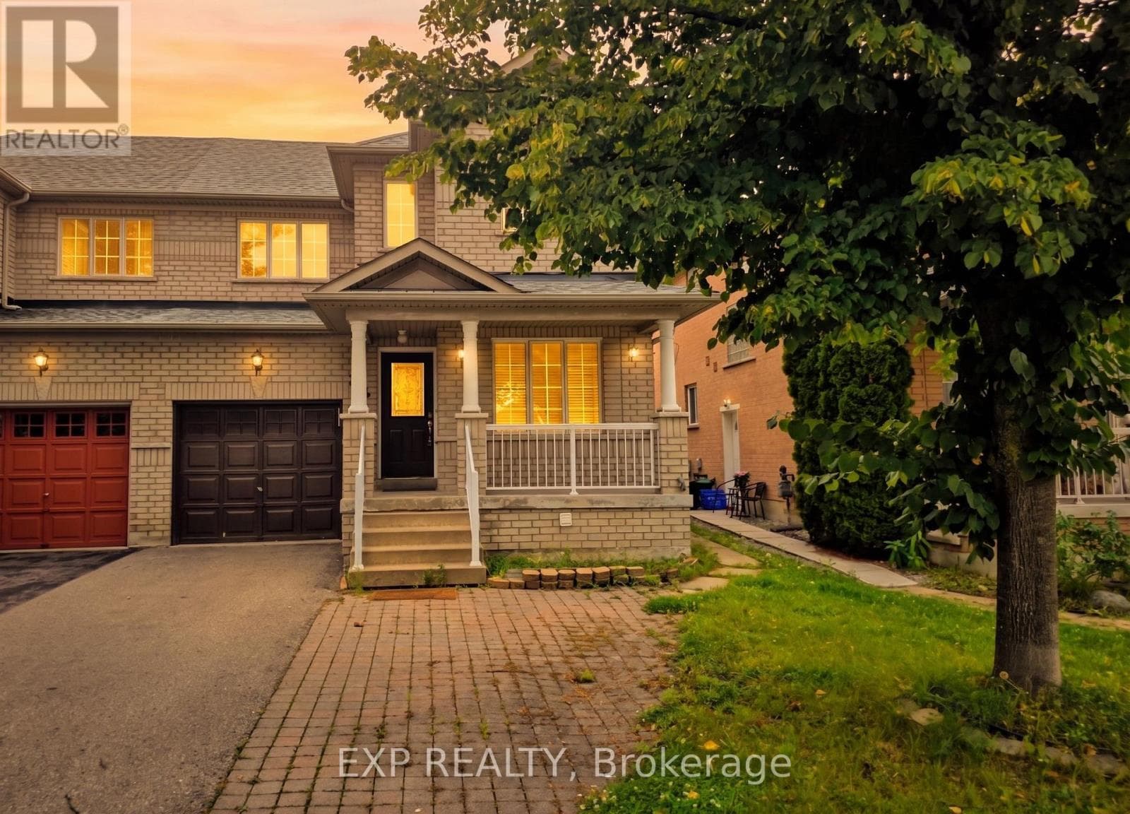 Single Family at Upper- 384 Flagstone Way, Newmarket (Woodland Hill), Ontario - Photo 1 - RE/MAX Garden City Realty